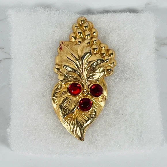 Vintage Leaf Brooch with Red Grape Accents - Picture 2 of 10